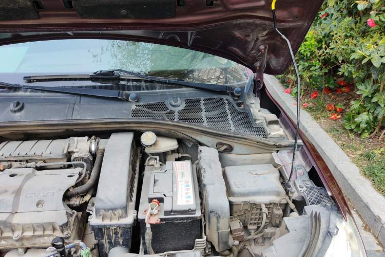Used Citroen C3-XR 2015 1.6L Manual Pioneer Model Engine Bay Left