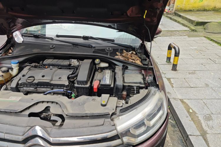 Used Citroen C3-XR 2015 1.6L Manual Pioneer Model Engine Bay Left