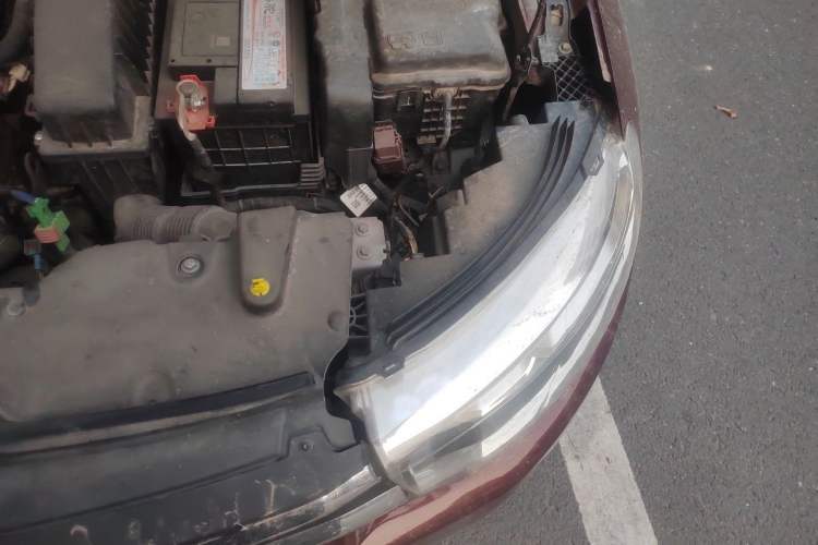 Used Citroen C3-XR 2015 1.6L Automatic Pioneer Model Engine Bay Left