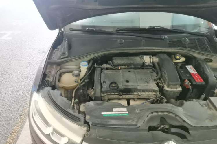 Used Citroen C3-XR 2015 1.6L Automatic Smart Version Engine Bay Right