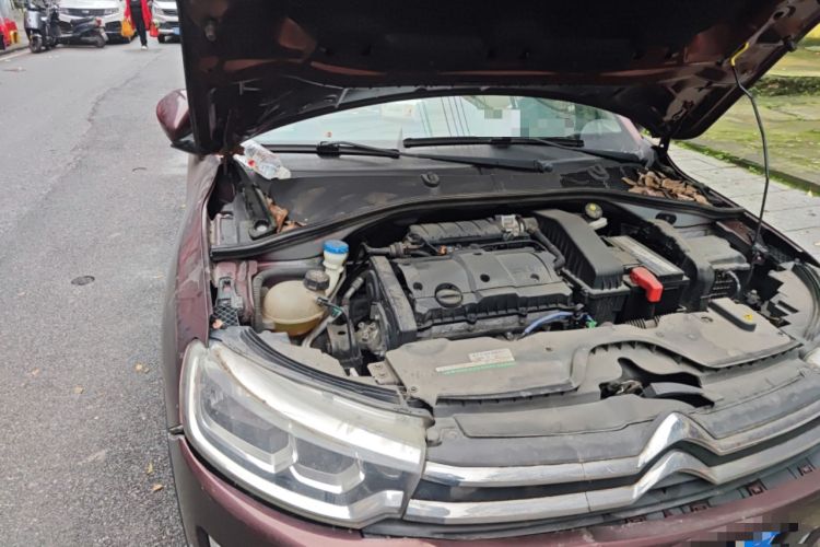 Used Citroen C3-XR 2015 1.6L Manual Pioneer Model Engine Bay Right
