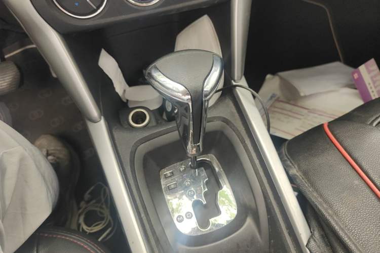 Used Citroen C3-XR 2015 1.6L Automatic Pioneer Model Gear Lever