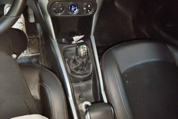Used Citroen C3-XR 2015 1.6L Manual Pioneer Model Gear Lever