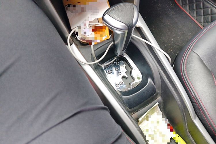 Used Citroen C3-XR 2015 1.6L Automatic Smart Version Gear Lever