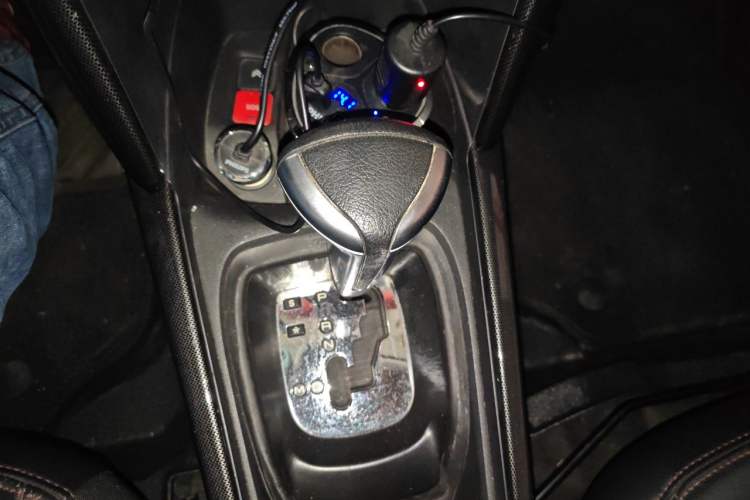 Used Citroen C3-XR 2015 1.6THP Automatic Flagship Model Gear Lever