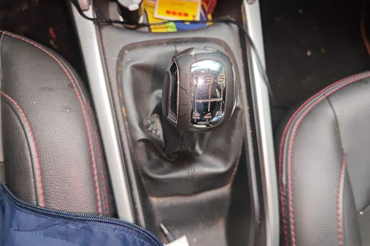Used Citroen C3-XR 2015 1.6L Manual Pioneer Model Gear Lever