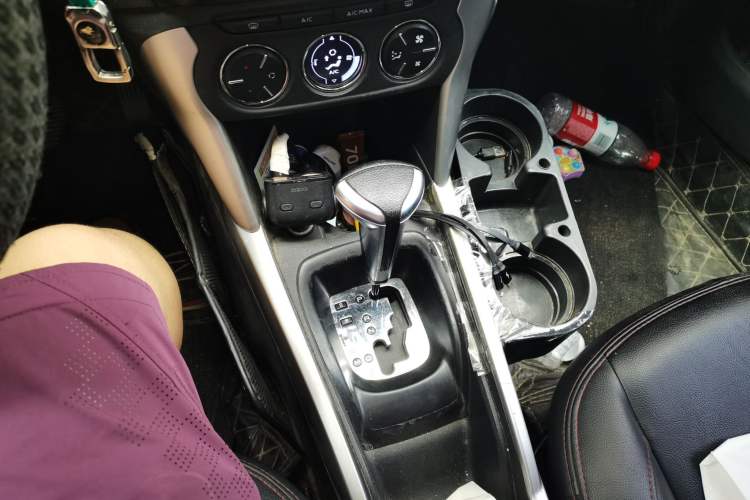 Used Citroen C3-XR 2015 1.6L Automatic Pioneer Model Gear Lever
