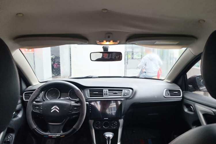 Used Citroen C3-XR 2015 1.6L Automatic Pioneer Model Headliner