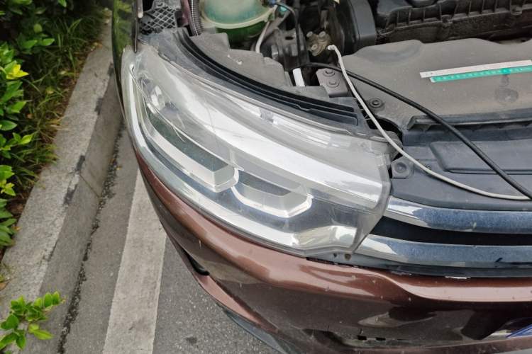 Used Citroen C3-XR 2015 1.6L Automatic Fashion Model Right Front Headlight