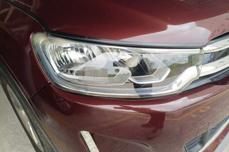 Used Citroen C3-XR 2015 1.6L Manual Fashion Edition Right Front Headlight