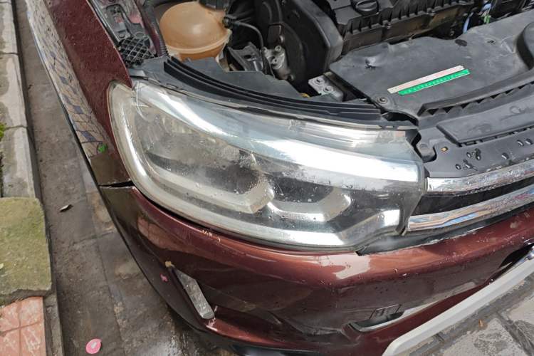 Used Citroen C3-XR 2015 1.6L Automatic Pioneer Model Right Front Headlight