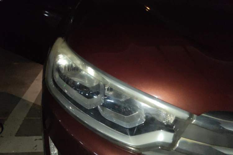 Used Citroen C3-XR 2015 1.6L Automatic Smart Version Right Front Headlight