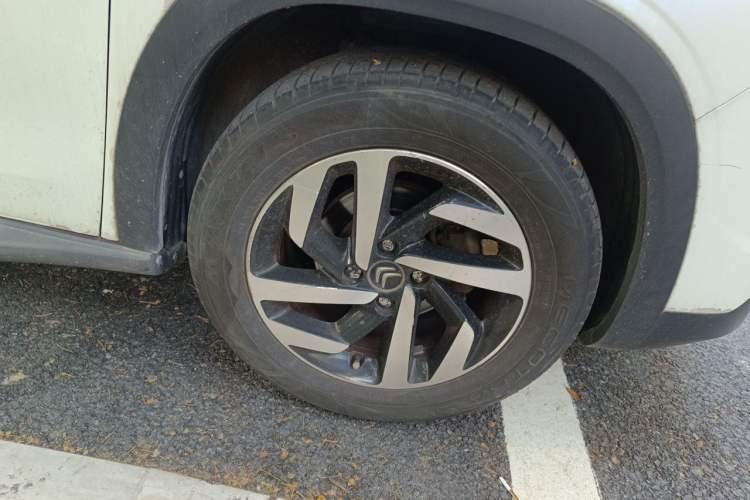 Used Citroen C3-XR 2015 1.6L Manual Pioneer Model Right Front Wheel Hub