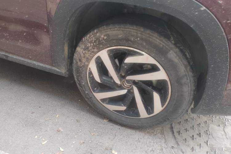 Used Citroen C3-XR 2015 1.6L Automatic Pioneer Model Right Front Wheel Hub