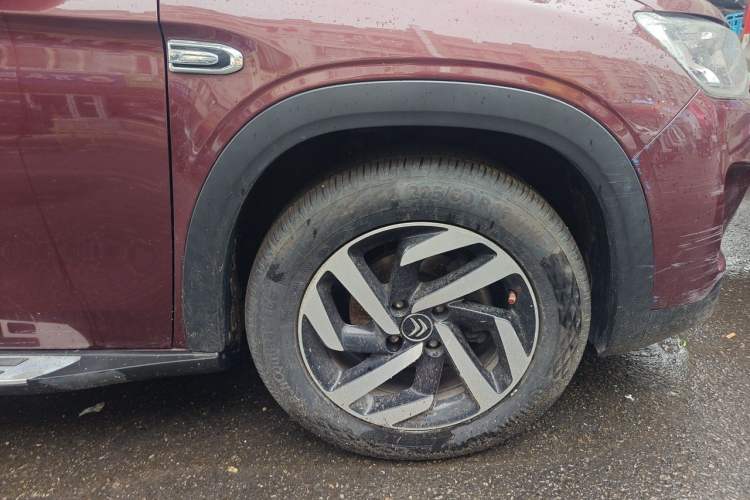 Used Citroen C3-XR 2015 1.6L Automatic Pioneer Model Right Front Wheel Hub