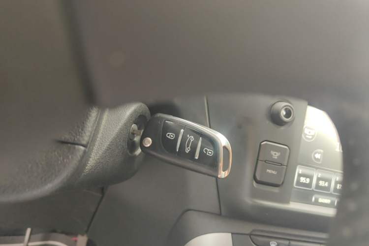 Used Citroen C3-XR 2015 1.6L Automatic Pioneer Model Vehicle Key
