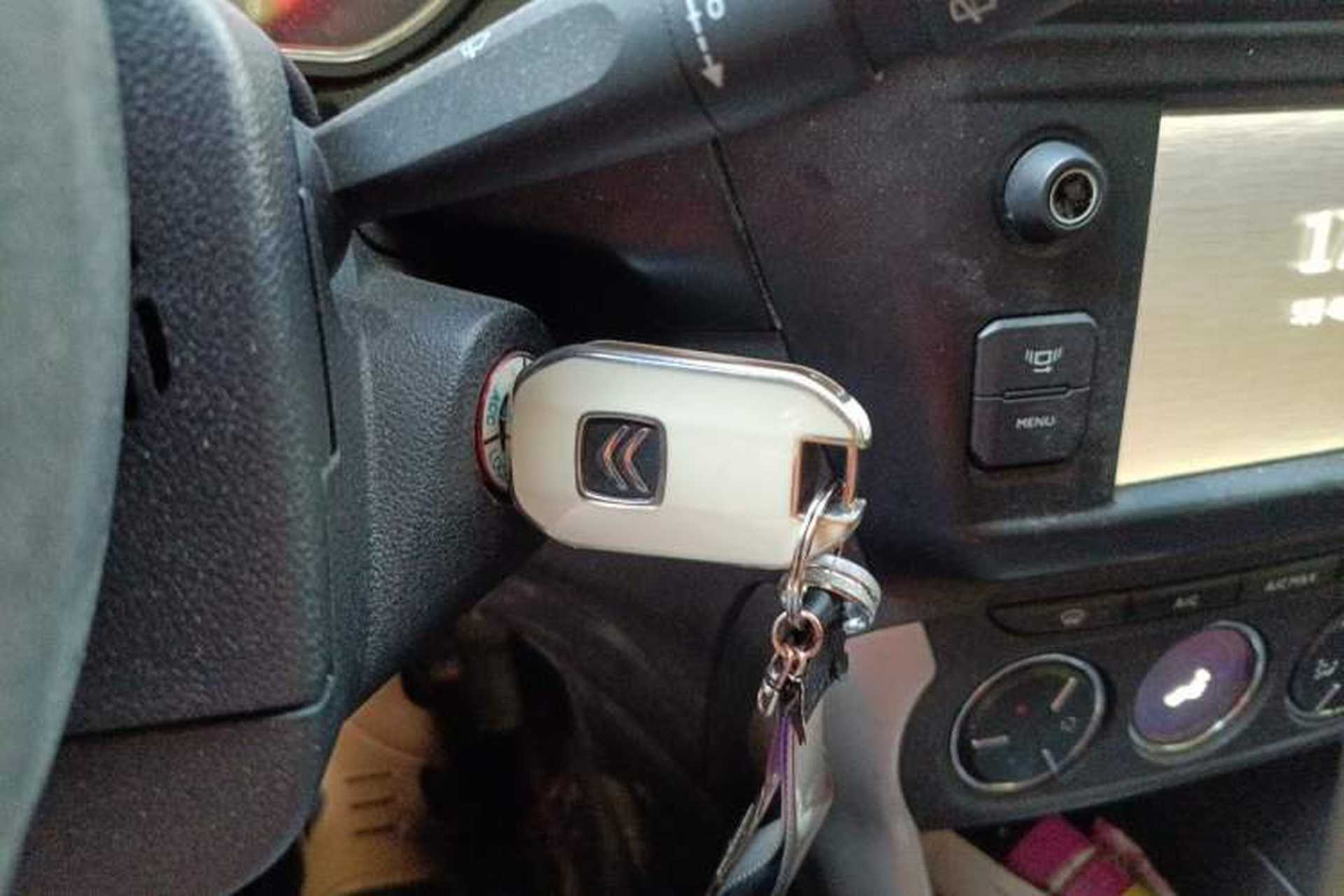 Used Citroen C3-XR 2015 1.6L Manual Pioneer Model Vehicle Key
