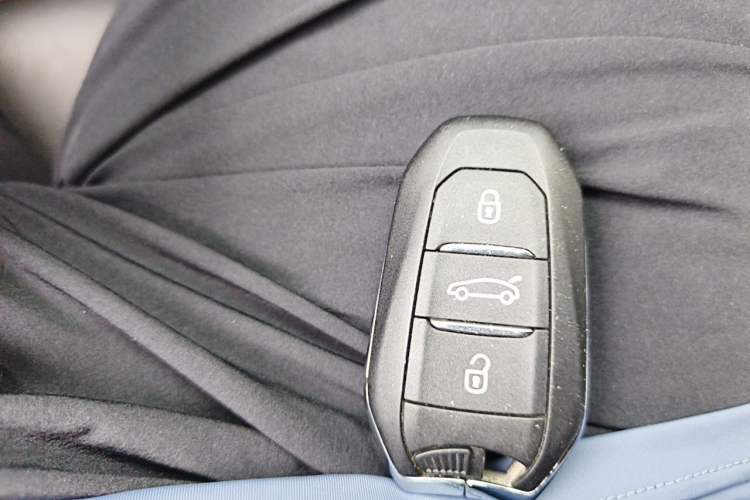 Used Citroen C3-XR 2015 1.6L Automatic Smart Version Vehicle Key