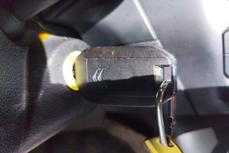Used Citroen C3-XR 2015 1.6L Manual Pioneer Model Vehicle Key