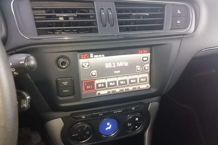 Used Citroen C3-XR 2015 1.6L Manual Pioneer Model Audio And AC Panel