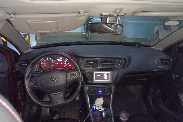 Used Citroen C3-XR 2015 1.6L Manual Pioneer Model Center Console