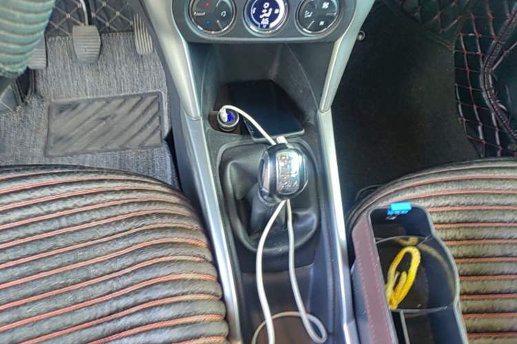 Used Citroen C3-XR 2015 1.6L Manual Pioneer Model Gear Lever