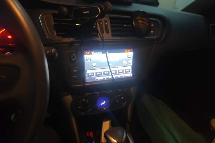 Used Citroen C3-XR 2015 1.6L Automatic Smart Version Audio And AC Panel