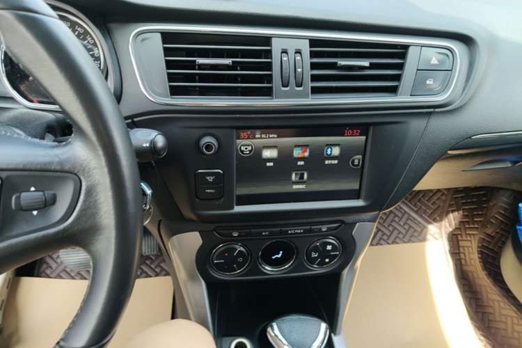 Used Citroen C3-XR 2015 1.6L Automatic Pioneer Model Audio And AC Panel