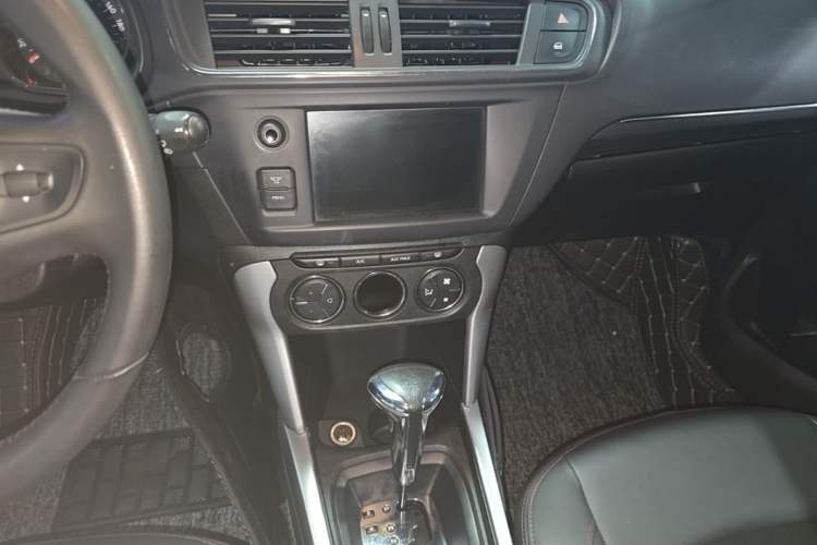 Used Citroen C3-XR 2015 1.6L Automatic Pioneer Model Audio And AC Panel