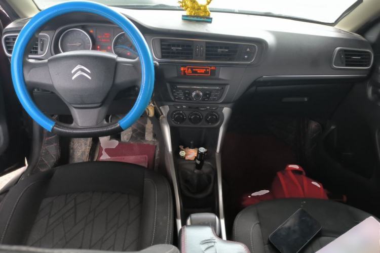Used Citroen C3-XR 2015 1.6L Manual Fashion Edition Center Console