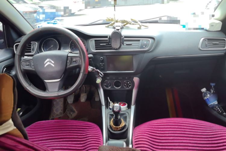 Used Citroen C3-XR 2015 1.6L Manual Pioneer Model Center Console