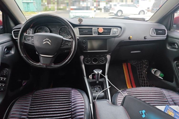 Used Citroen C3-XR 2015 1.6L Automatic Pioneer Model Center Console