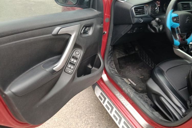 Used Citroen C3-XR 2015 1.6L Automatic Smart Version Driver Seat