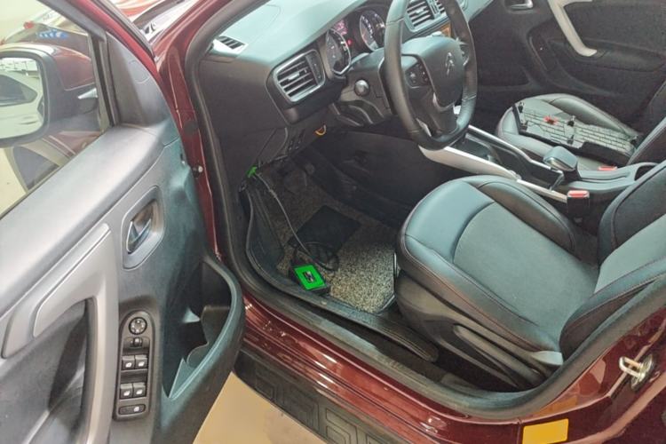 Used Citroen C3-XR 2015 1.6THP Automatic Pioneer Model Driver Seat