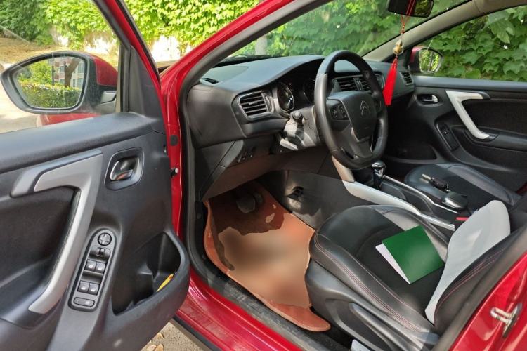 Used Citroen C3-XR 2015 1.6L Automatic Pioneer Model Driver Seat