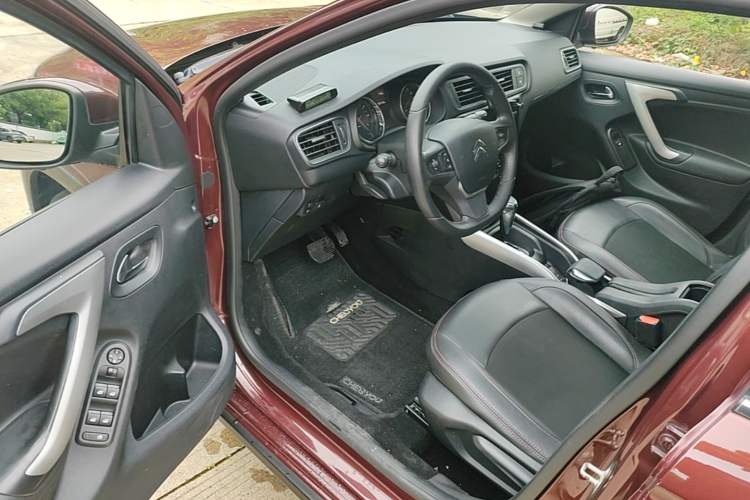 Used Citroen C3-XR 2015 1.6L Automatic Pioneer Model Driver Seat