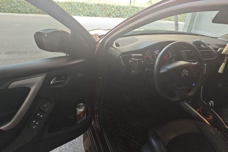 Used Citroen C3-XR 2015 1.6L Manual Pioneer Model Driver Seat