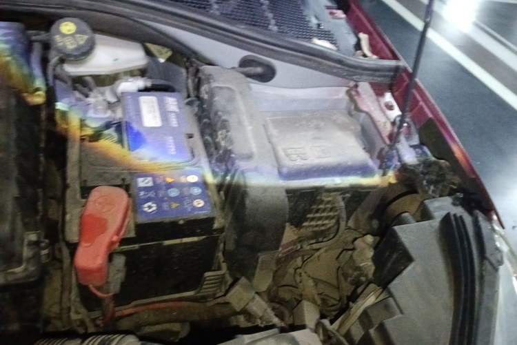 Used Citroen C3-XR 2015 1.6L Automatic Smart Version Engine Bay Left