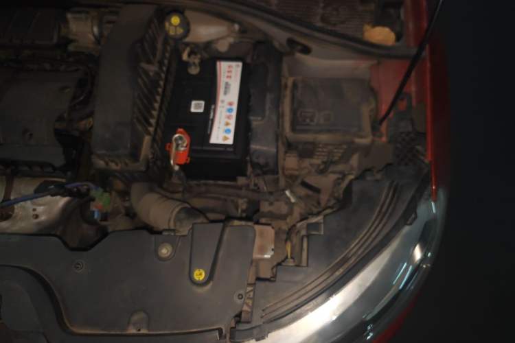 Used Citroen C3-XR 2015 1.6L Automatic Smart Version Engine Bay Left