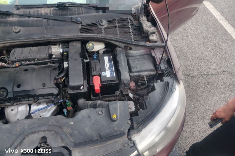 Used Citroen C3-XR 2015 1.6L Automatic Pioneer Model Engine Bay Left