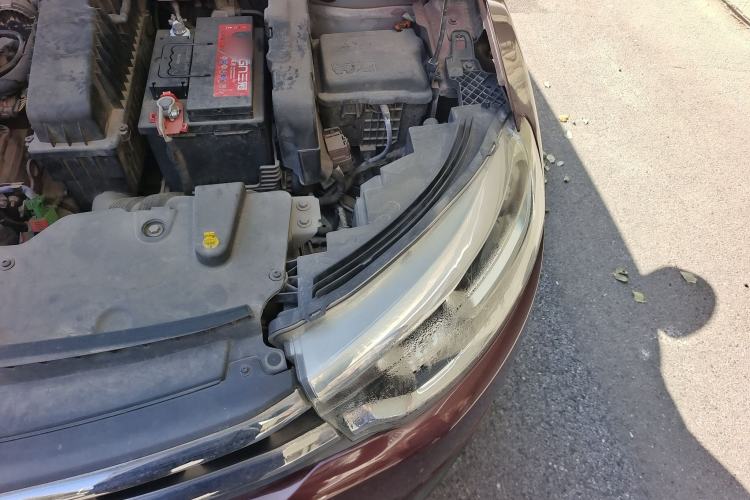Used Citroen C3-XR 2015 1.6L Automatic Smart Version Engine Bay Left