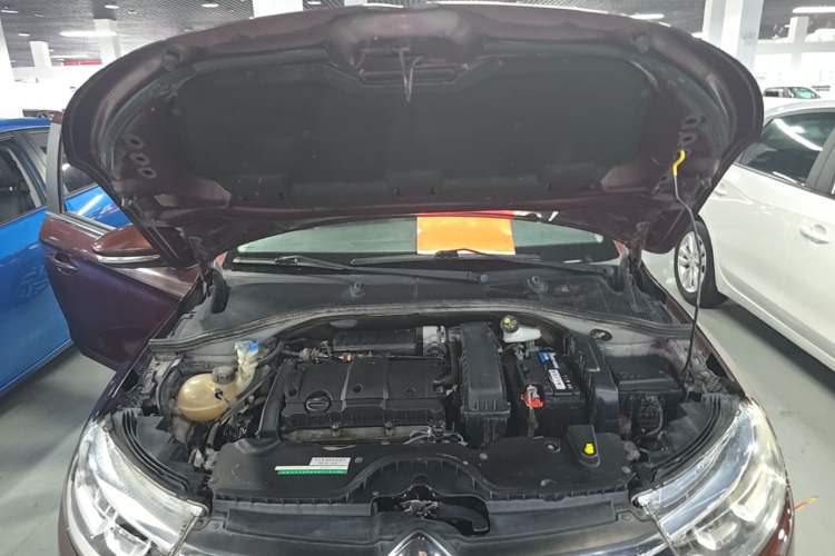Used Citroen C3-XR 2015 1.6L Automatic Pioneer Model Engine Bay