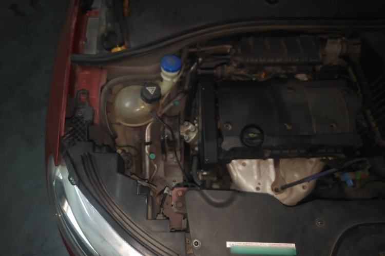 Used Citroen C3-XR 2015 1.6L Automatic Smart Version Engine Bay Right