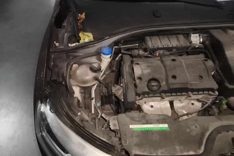 Used Citroen C3-XR 2015 1.6L Automatic Pioneer Model Engine Bay Right