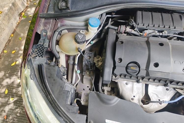 Used Citroen C3-XR 2015 1.6L Automatic Pioneer Model Engine Bay Right