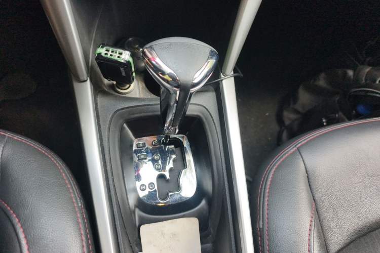 Used Citroen C3-XR 2015 1.6L Automatic Pioneer Model Gear Lever