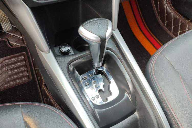 Used Citroen C3-XR 2015 1.6L Automatic Pioneer Model Gear Lever