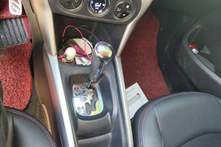 Used Citroen C3-XR 2015 1.6L Automatic Pioneer Model Gear Lever