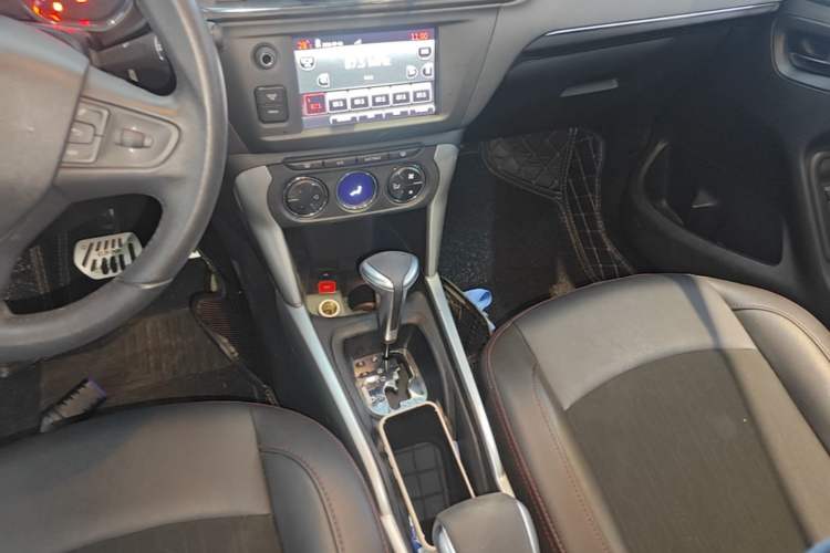 Used Citroen C3-XR 2015 1.6L Automatic Smart Version Gear Lever