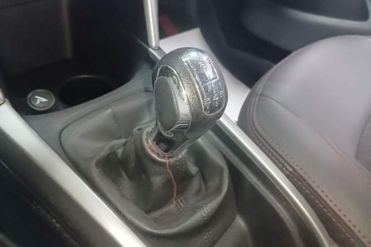 Used Citroen C3-XR 2015 1.6L Manual Pioneer Model Gear Lever